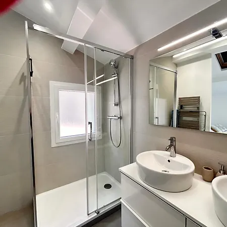 Neala- 4/6 Pers - Standing Neuf Hyper Centre Apartment *